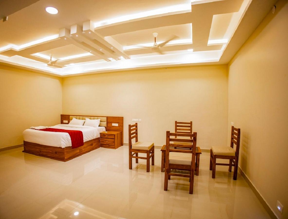 Kkm International Hotel Kuzhittura ภายนอก รูปภาพ