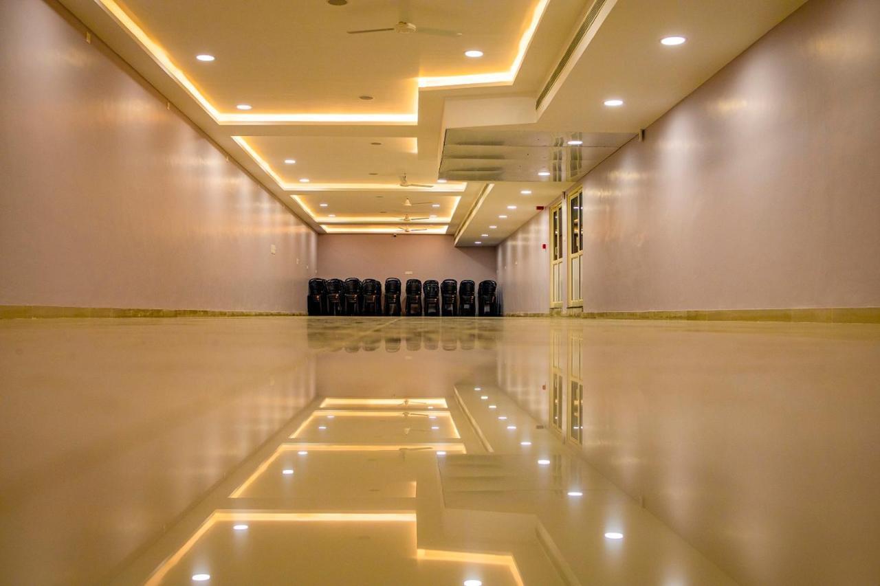 Kkm International Hotel Kuzhittura ภายนอก รูปภาพ