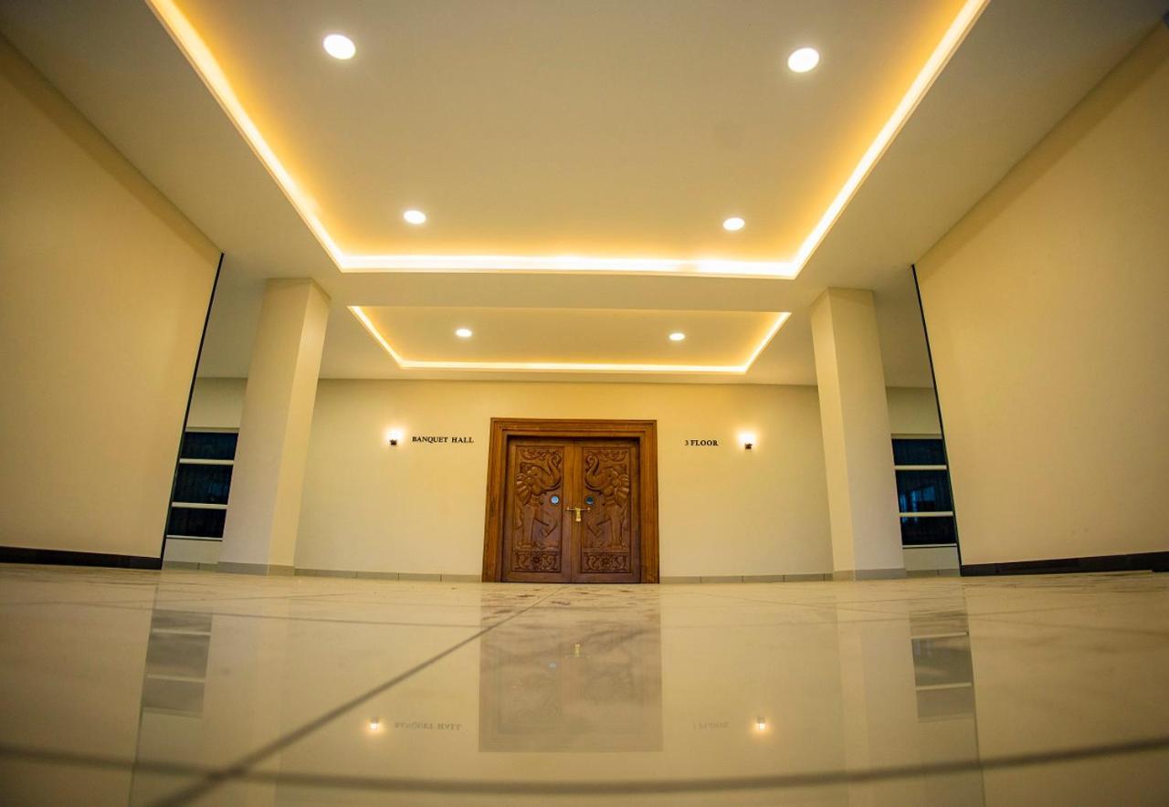 Kkm International Hotel Kuzhittura ภายนอก รูปภาพ